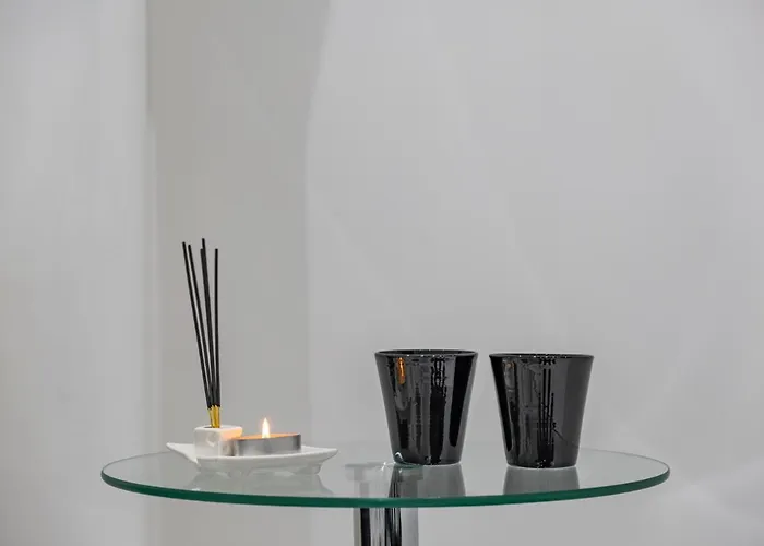 Apartment Angel & Demon *