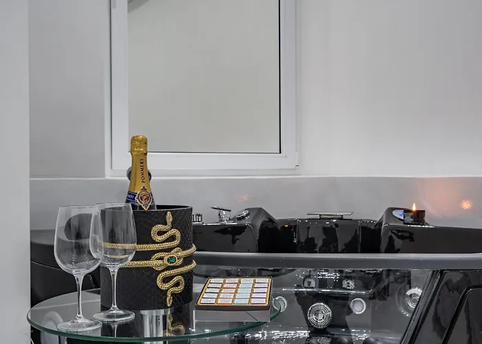 Apartment Angel & Demon