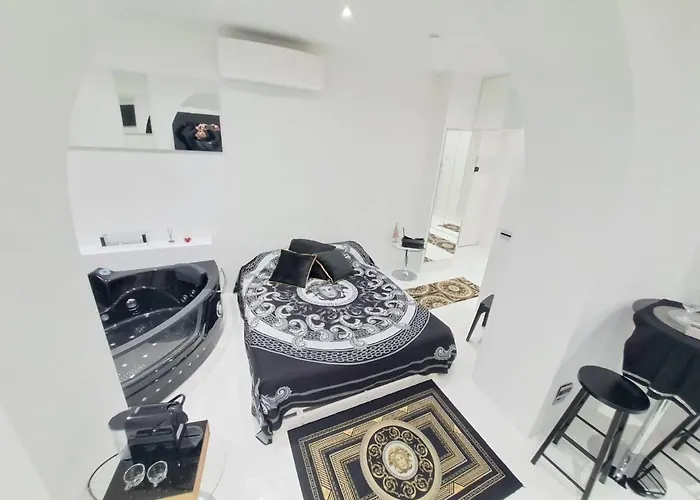 Angel & Demon Apartment *