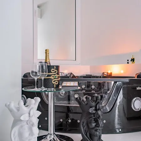 Angel & Demon 公寓